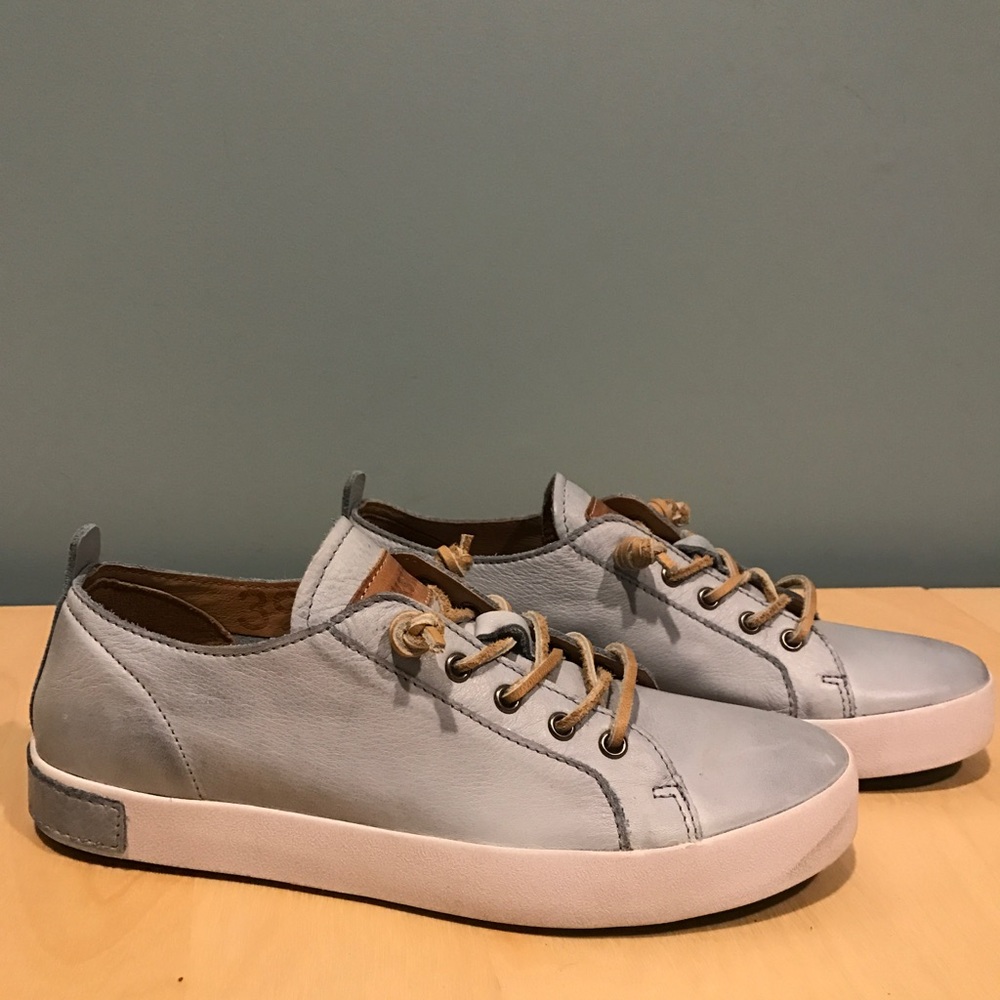 Blackstone sky blue Leather Sneaker, women's sz 39